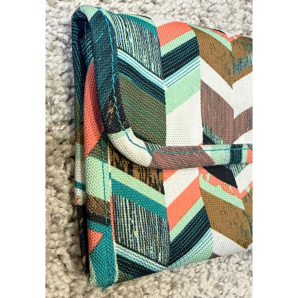 Kavu Big Spender Wallet Canvas Tri-Fold Chevron Geometric Snap Closure - Picture 3 of 9